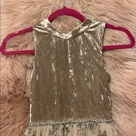 Velvet and lace girls dress - Picture 2 of 7